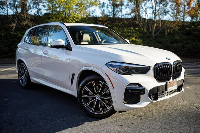 Used 2021 BMW X5 xDrive40i w/ M Sport Package image 14