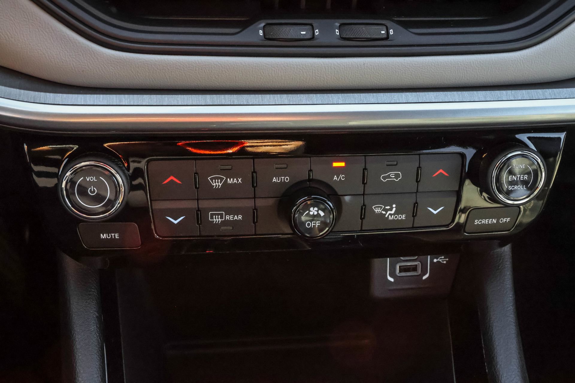 New 2026 Jeep Compass Limited image 17