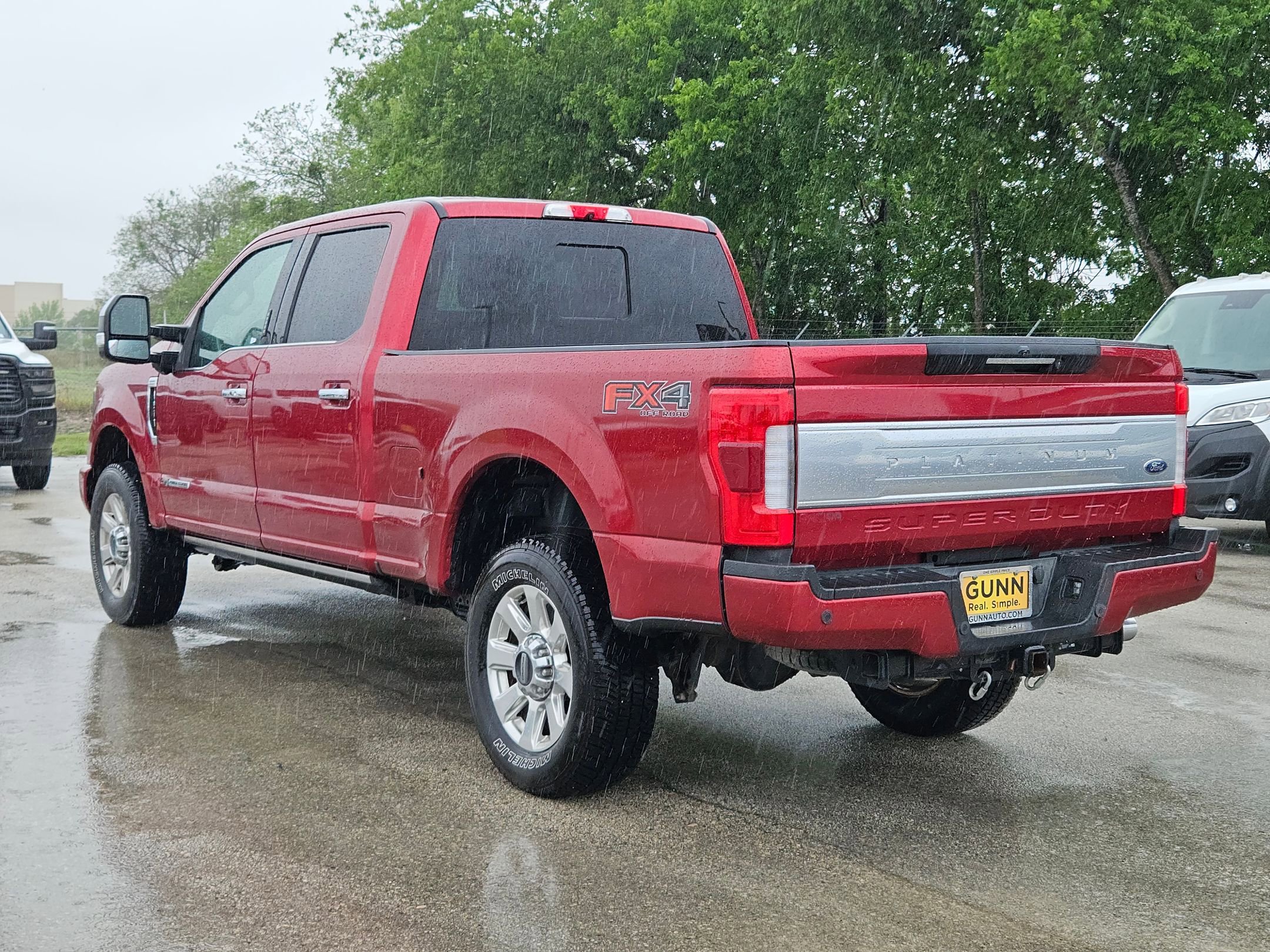 Used 2019 Ford F250 Platinum w/ FX4 Off-Road Package AWD/4WD image 5