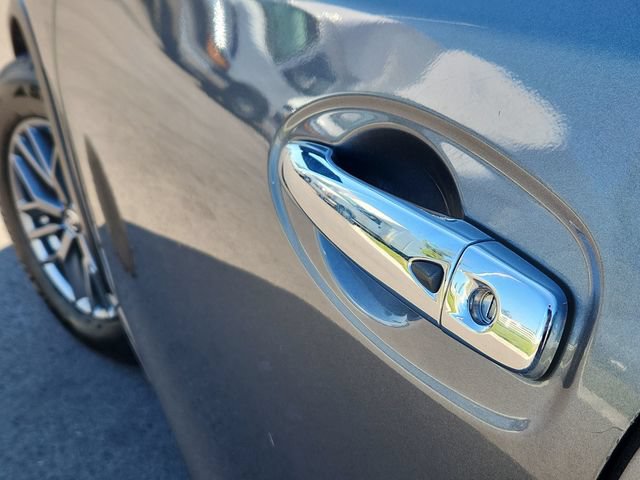 Used 2019 Nissan Rogue SV FWD image 19