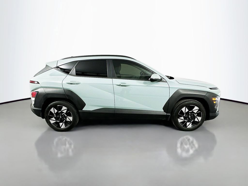 Used 2024 Hyundai Kona SEL image 4