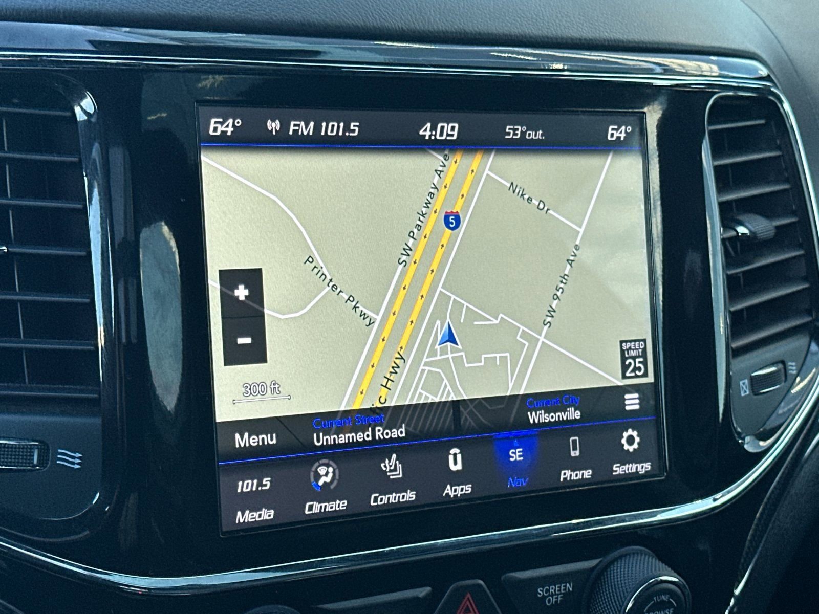 Used 2021 Jeep Grand Cherokee SRT image 18