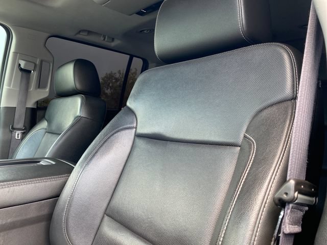 Used 2015 Chevrolet Suburban LTZ RWD image 16