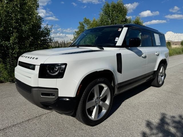 Certified 2024 Land Rover Defender 130 X-Dynamic SE AWD/4WD image 1