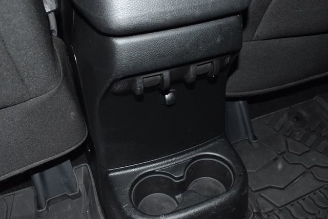 Used 2018 Jeep Wrangler Unlimited Sport S image 17