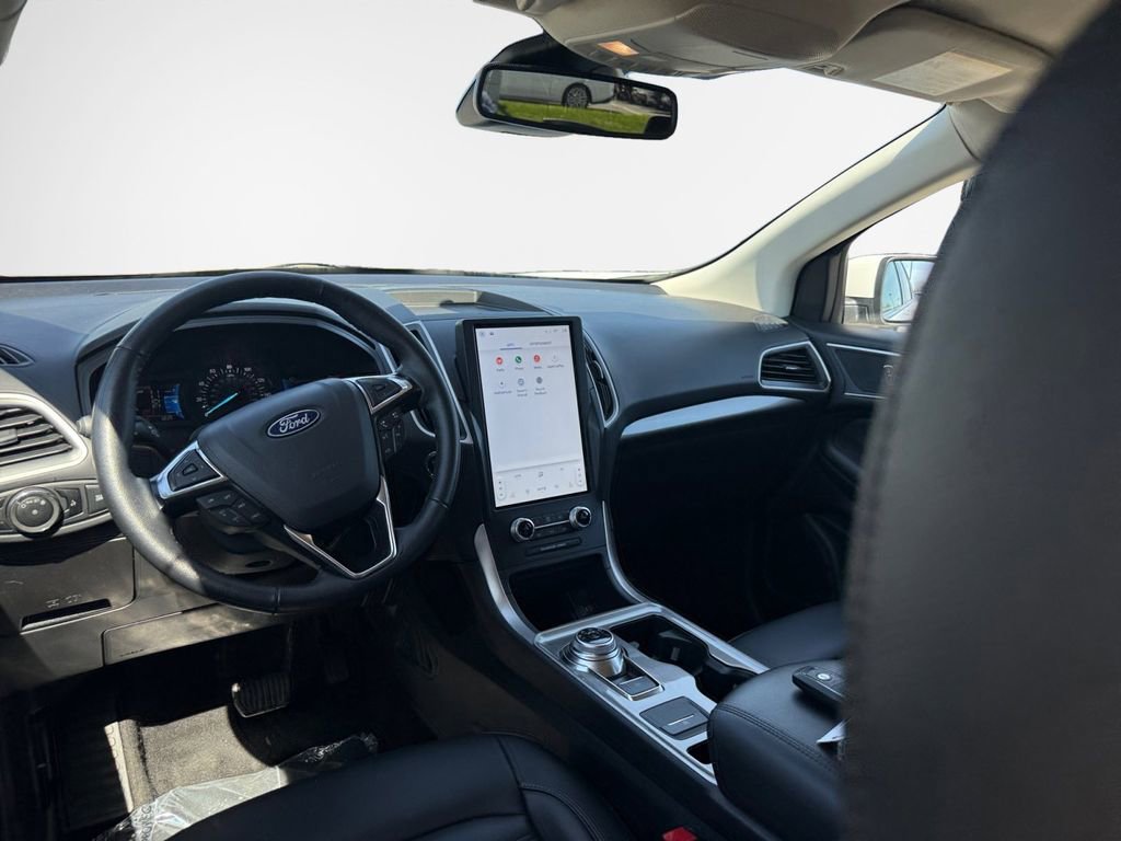 Used 2024 Ford Edge SEL image 21