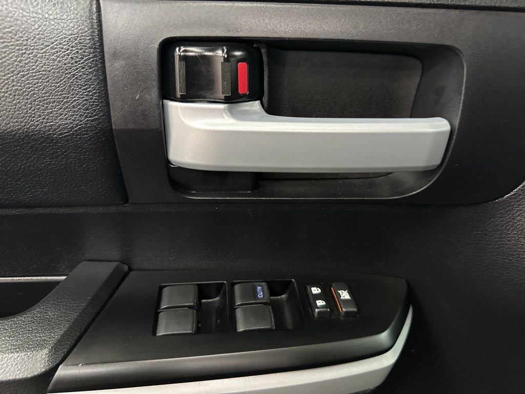 Used 2021 Toyota Tundra SR5 AWD/4WD image 18