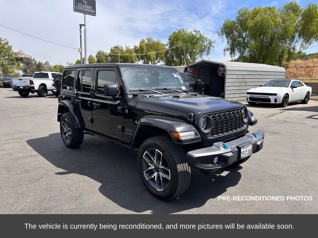 Used 2024 Jeep Wrangler Unlimited w/ LED Headlamp & Fog Lamp Group image 8