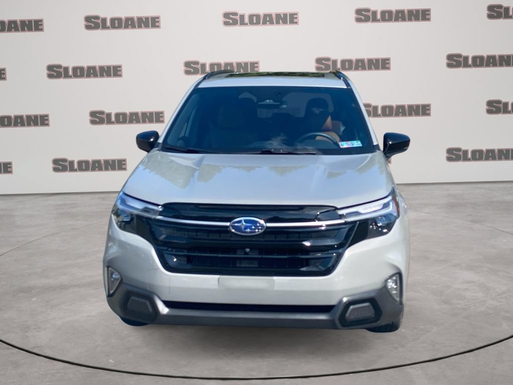 Used 2025 Subaru Forester Touring w/ Popular Package - Touring AWD/4WD image 8