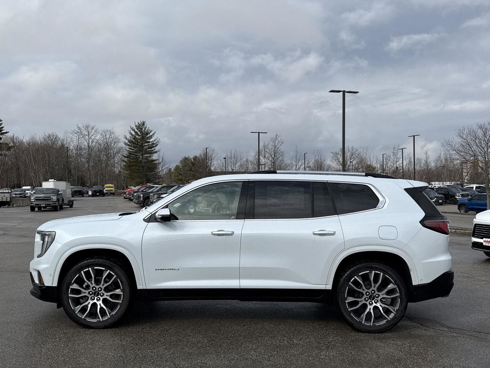 New 2026 GMC Acadia Denali Ultimate w/ LPO, All-Weather Package image 4