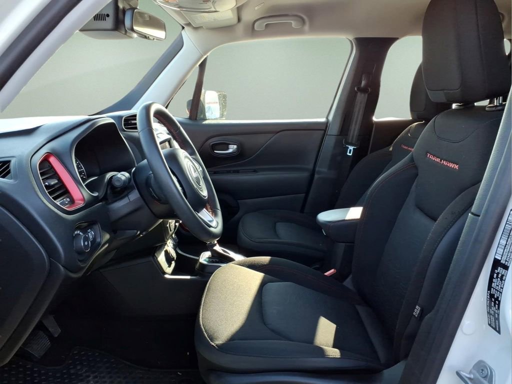 Used 2023 Jeep Renegade Trailhawk AWD/4WD image 4