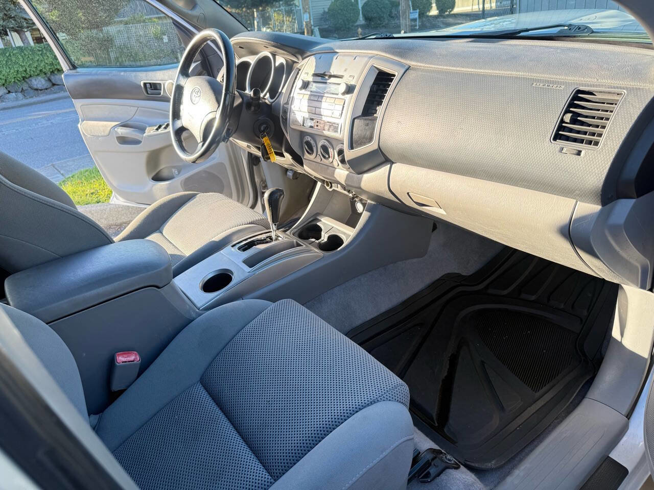 Used 2010 Toyota Tacoma 4x4 Double Cab image 13