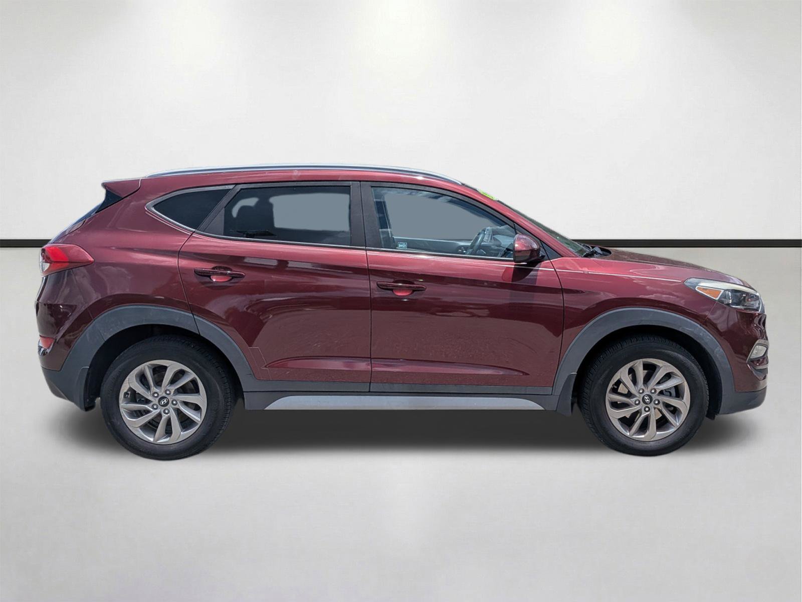 Used 2017 Hyundai Tucson SE w/ SE Popular Package 02 FWD image 3