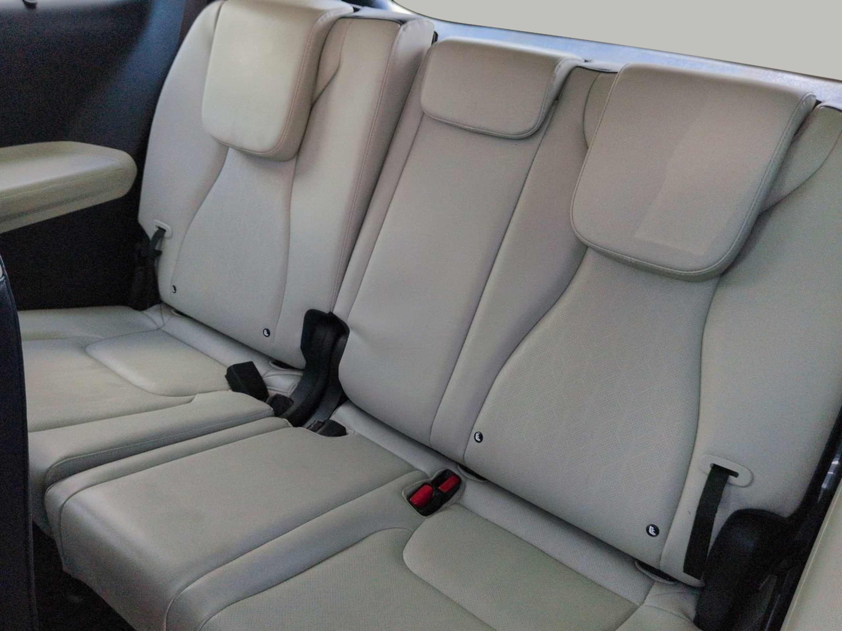 Certified 2025 Kia Carnival SX w/ SX Dark Edition Package FWD image 19