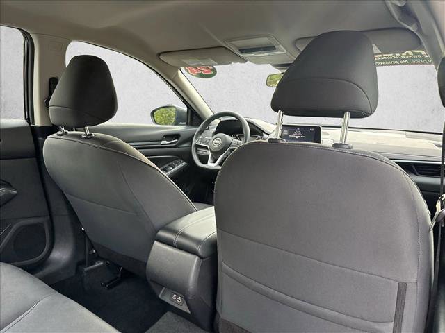 Used 2024 Nissan Altima 2.5 SV image 28