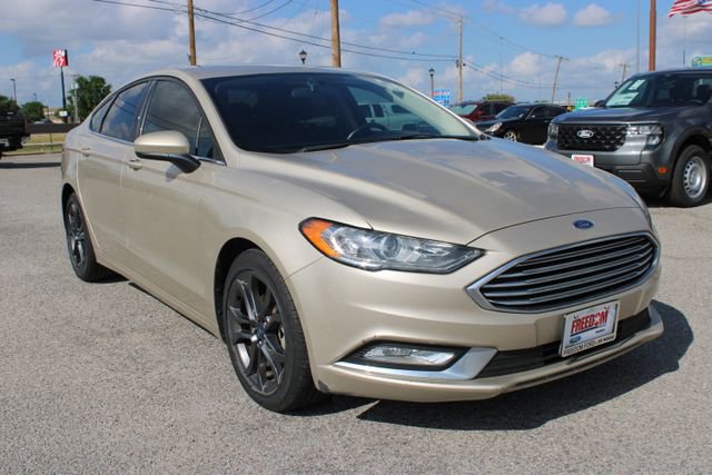 Used 2018 Ford Fusion SE w/ Equipment Group 201A image 3