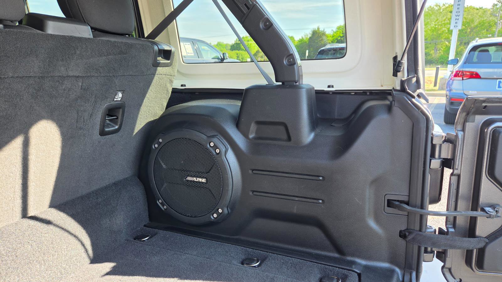 Used 2023 Jeep Wrangler Unlimited w/ Cold Weather Group image 69
