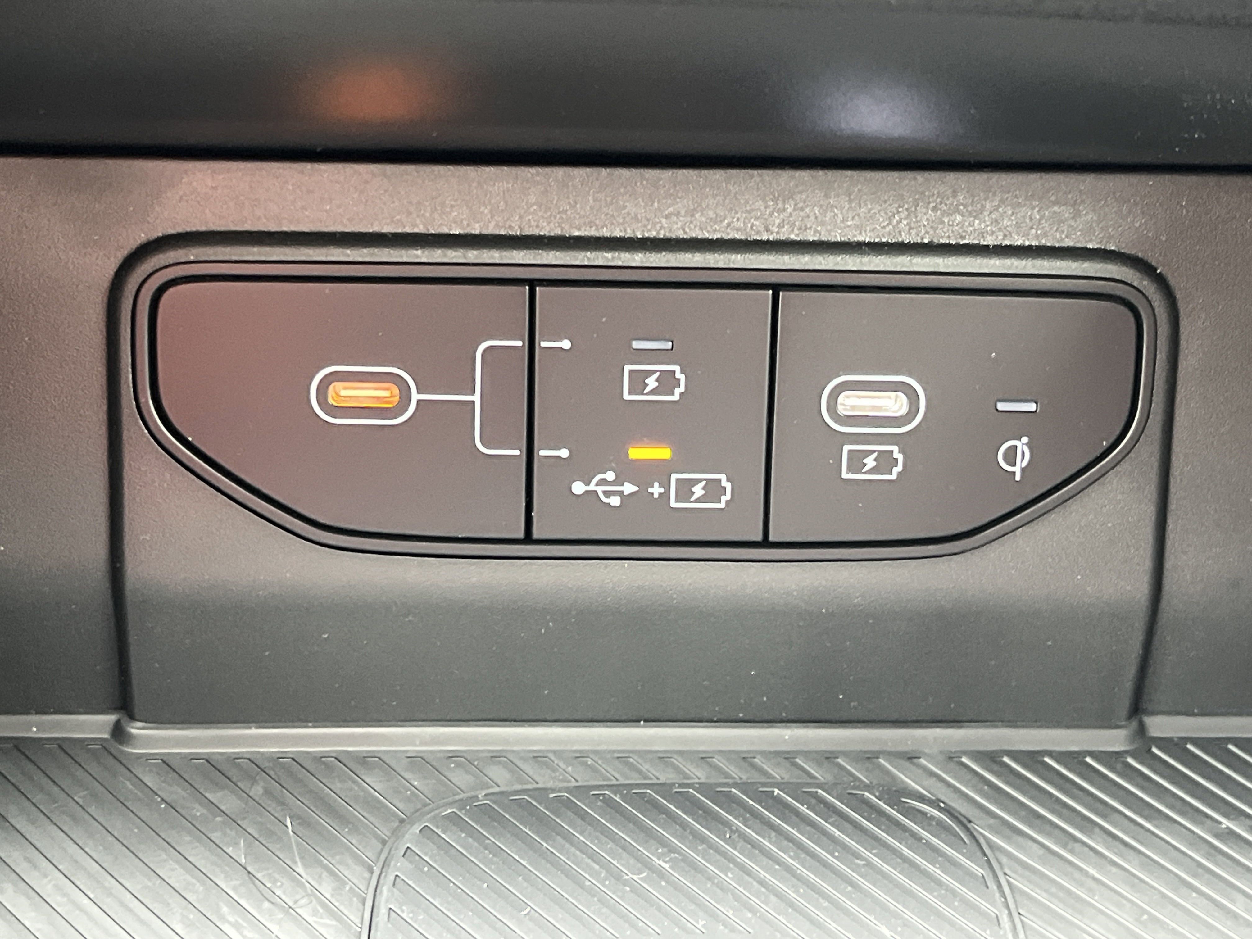 New 2026 Kia Sportage EX w/ EX Panorama Roof Package image 9