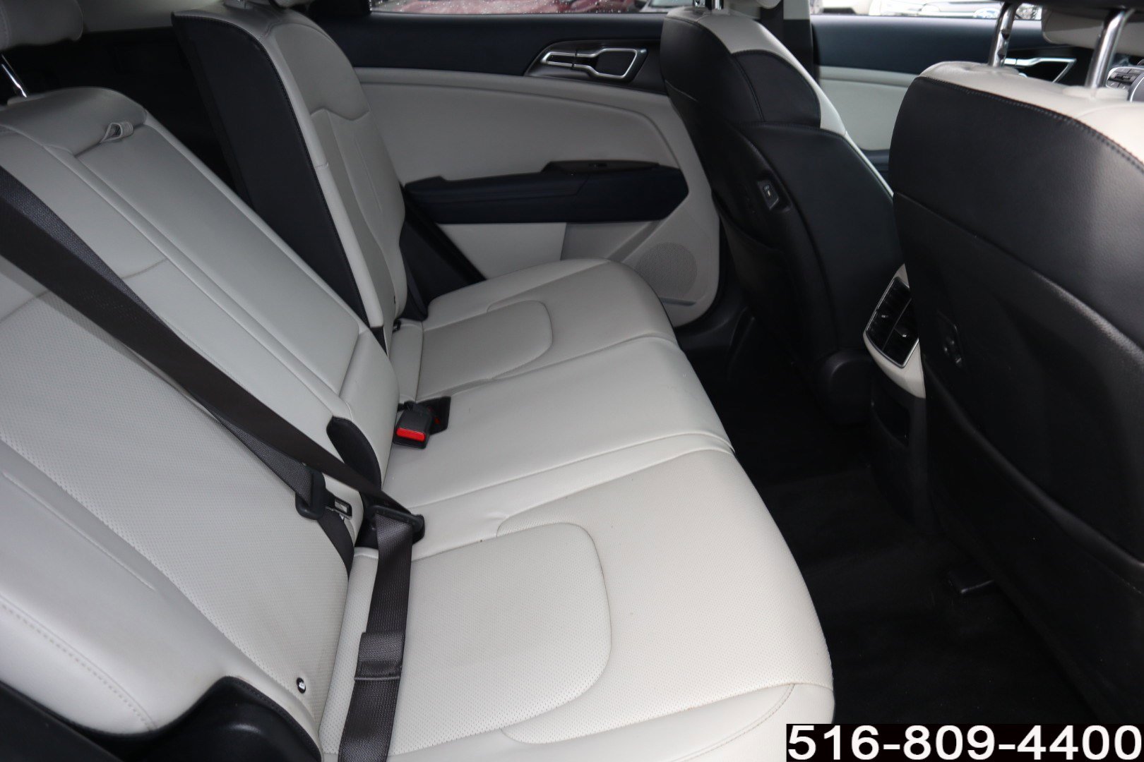 Used 2023 Kia Sportage EX image 25