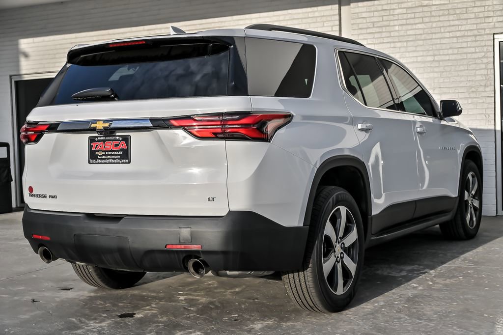 Used 2023 Chevrolet Traverse LT w/ LT Premium Package AWD/4WD image 11