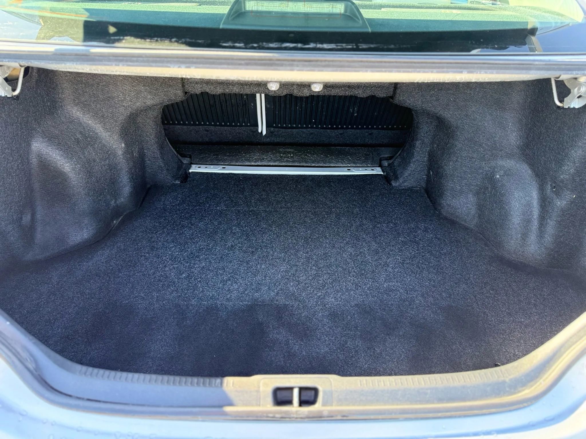 Used 2012 Toyota Camry L FWD image 28