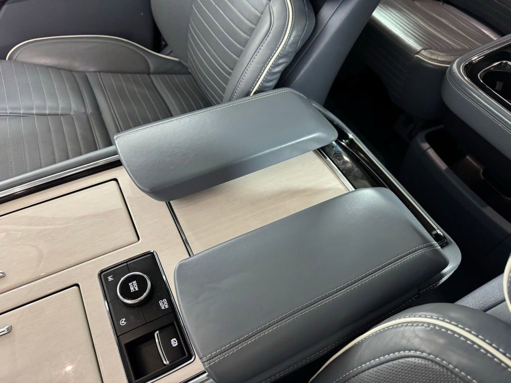 Certified 2023 Lincoln Navigator L Black Label AWD/4WD image 32