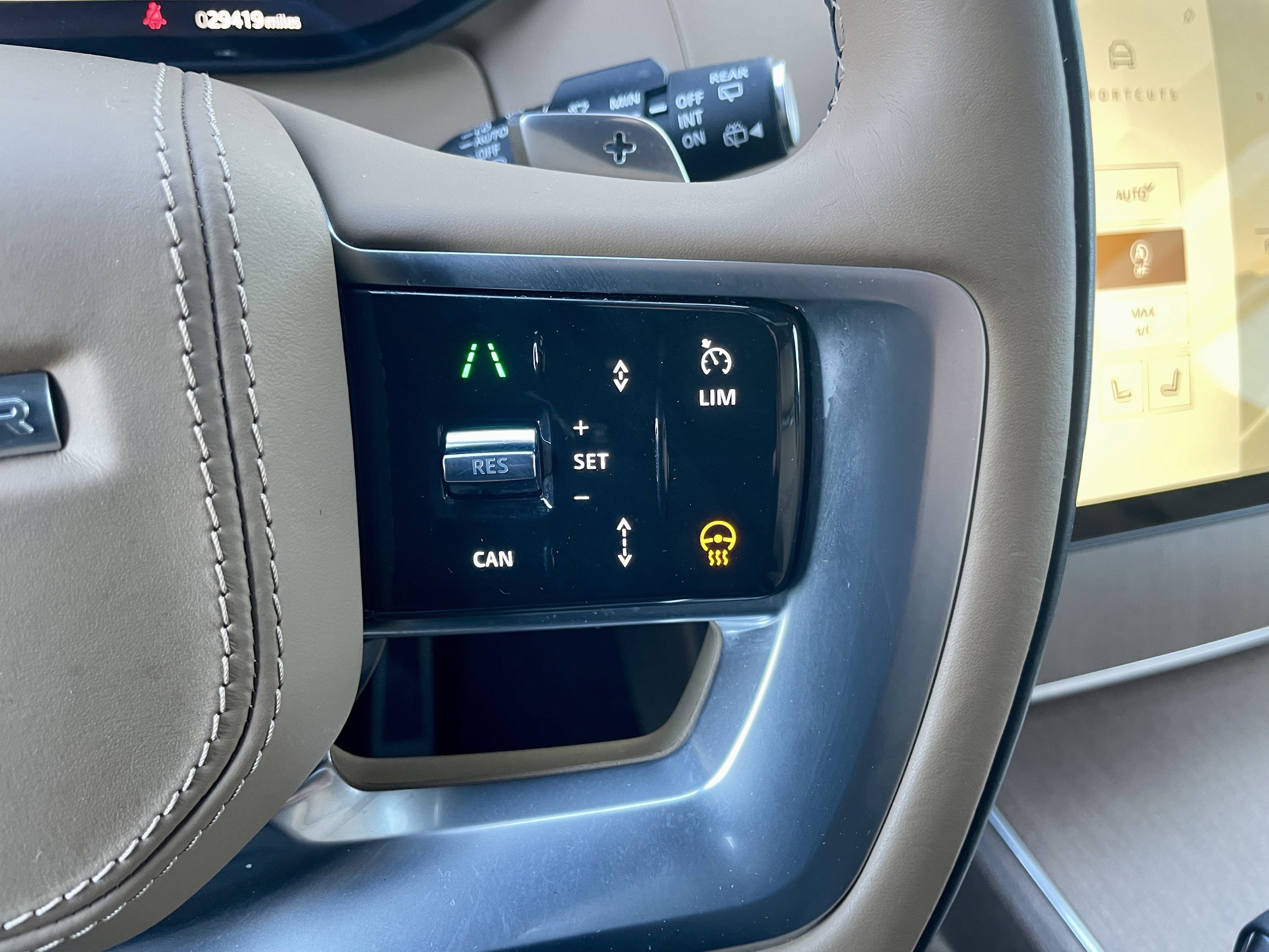 Certified 2024 Land Rover Range Rover Long Wheelbase SE image 22