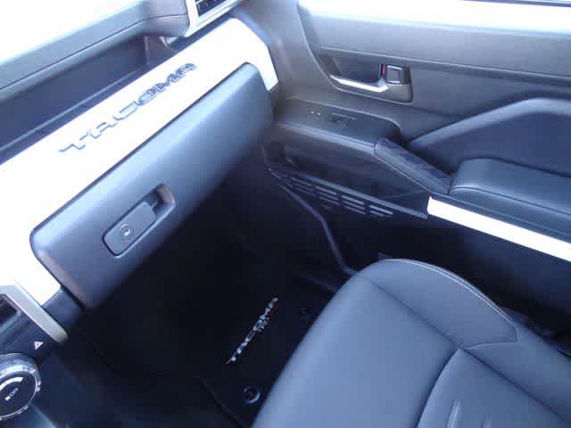 Used 2024 Toyota Tacoma TRD Off-Road AWD/4WD image 30