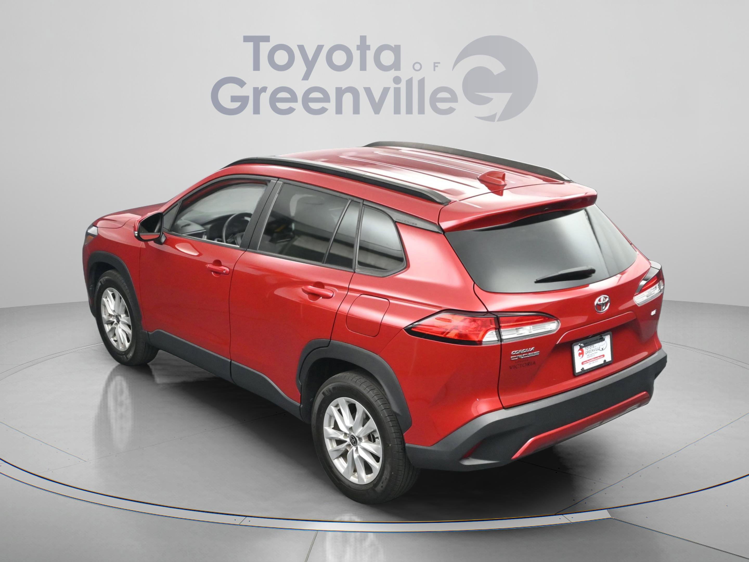 Certified 2023 Toyota Corolla Cross LE image 9