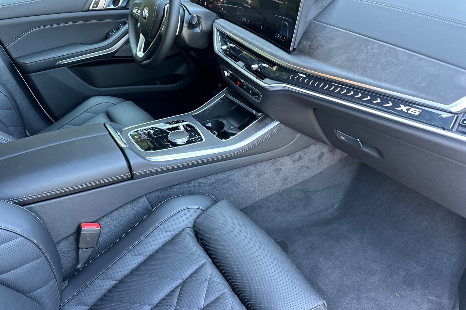 New 2026 BMW X5 xDrive40i AWD/4WD image 13