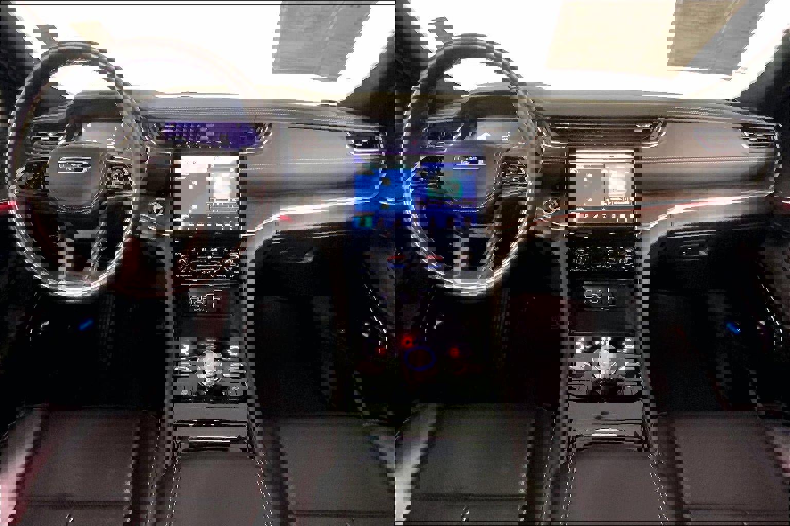 Used 2022 Jeep Grand Cherokee Overland w/ Luxury Tech Group IV image 15