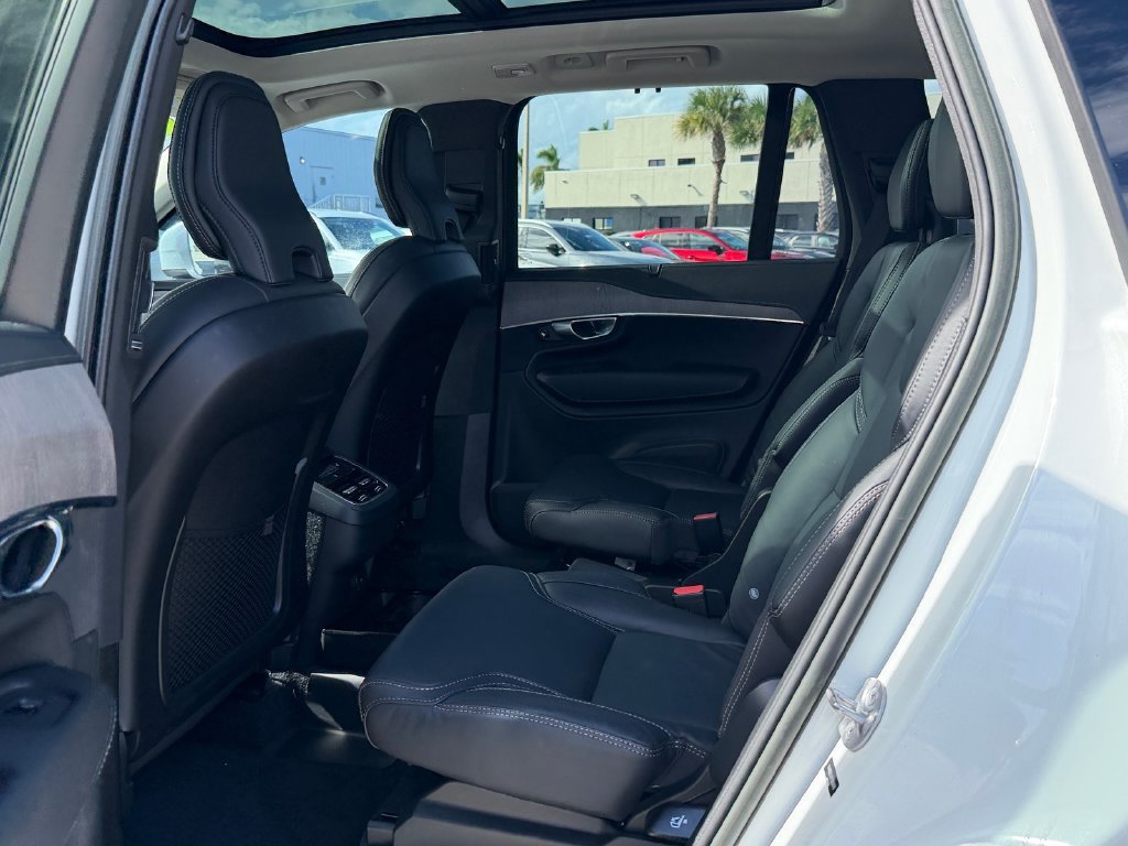 Used 2023 Volvo XC90 B6 Ultimate w/ Protection Package Premier AWD/4WD image 11