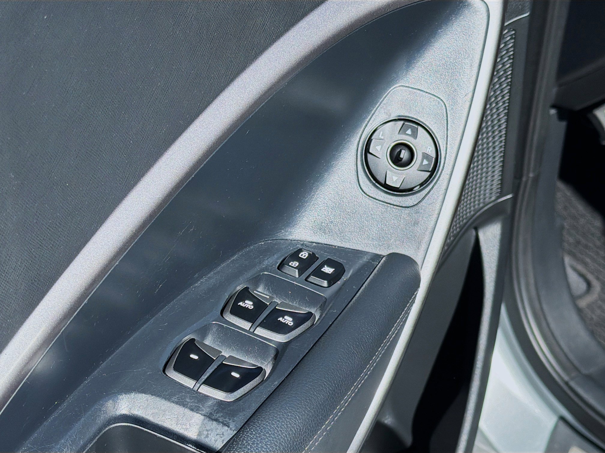 Used 2016 Hyundai Santa Fe Sport 2.0T w/ Option Group 05 image 22