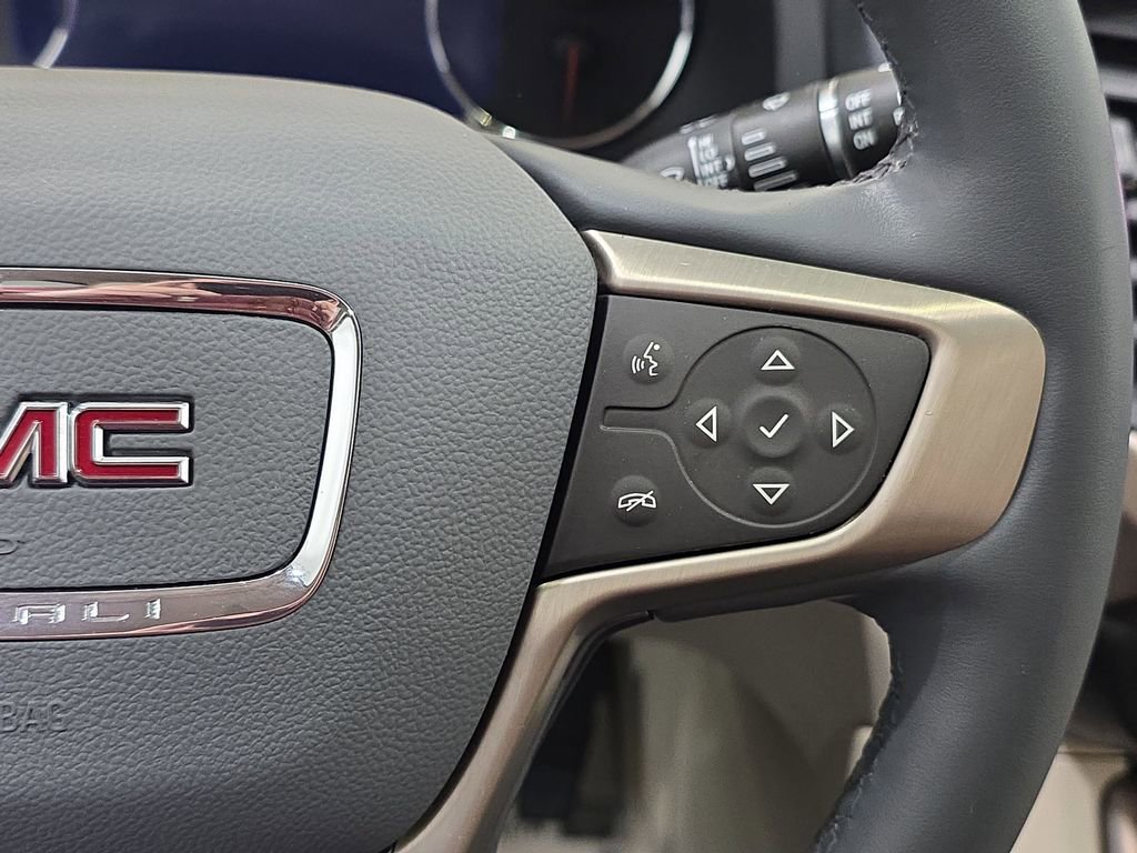 Used 2023 GMC Acadia Denali w/ Denali Ultimate Package image 16