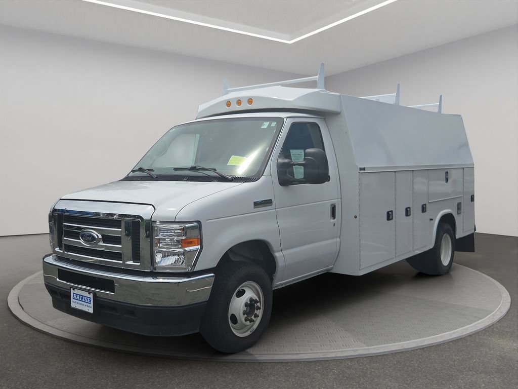 Used 2024 Ford E-450 and Econoline 450 Super Duty w/ Power Windows & Locks Group RWD image 2