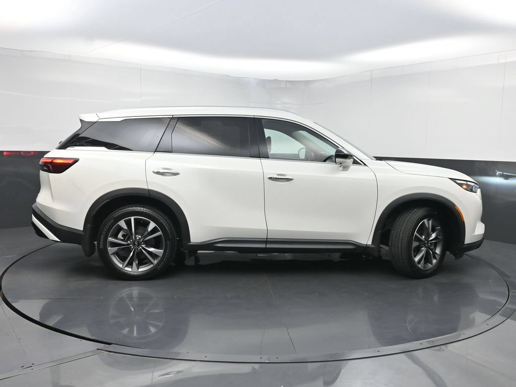 Used 2023 INFINITI QX60 Luxe w/ Performance Audio Package FWD image 47