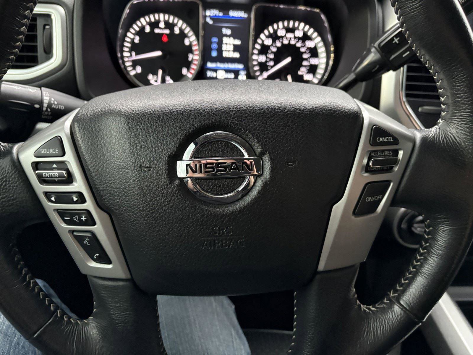 Used 2019 Nissan Titan PRO-4X image 17