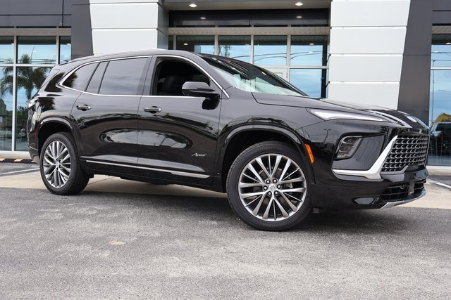 New 2026 Buick Enclave Avenir image 2