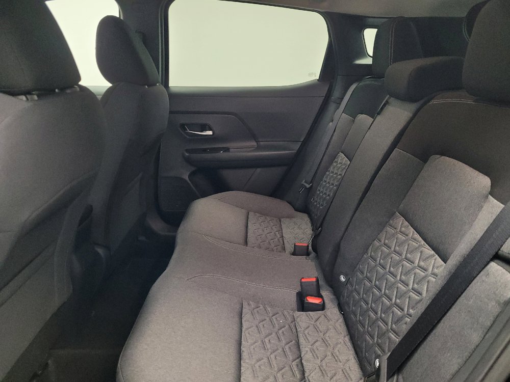 Used 2025 Nissan Kicks SV w/ SV Premium Package FWD image 18