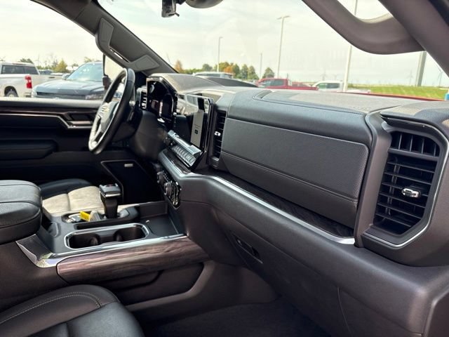 Certified 2025 Chevrolet Silverado 1500 LTZ w/ LTZ Premium Package AWD/4WD image 25