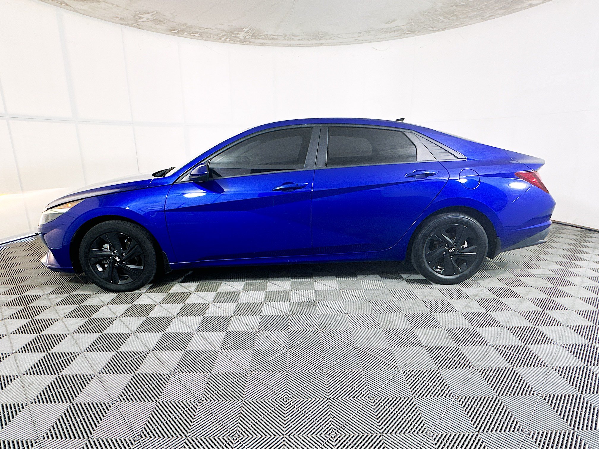 Used 2022 Hyundai Elantra SEL FWD image 6