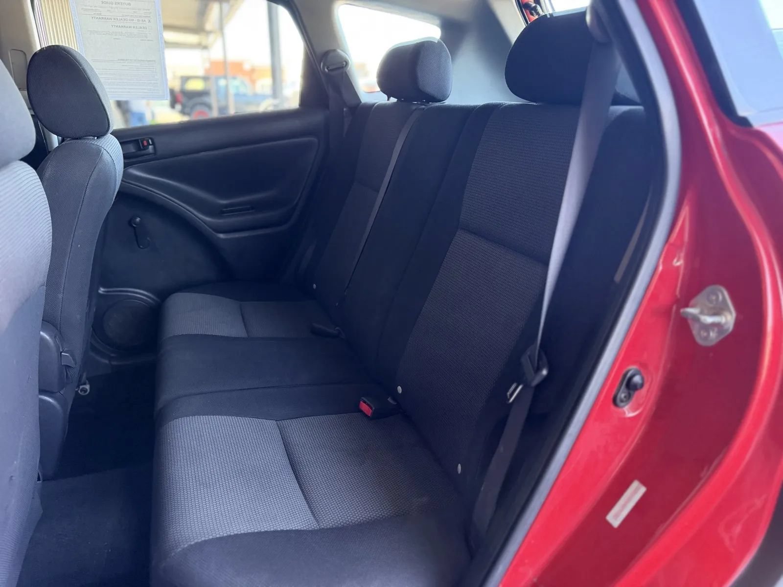 Used 2006 Pontiac Vibe FWD image 15