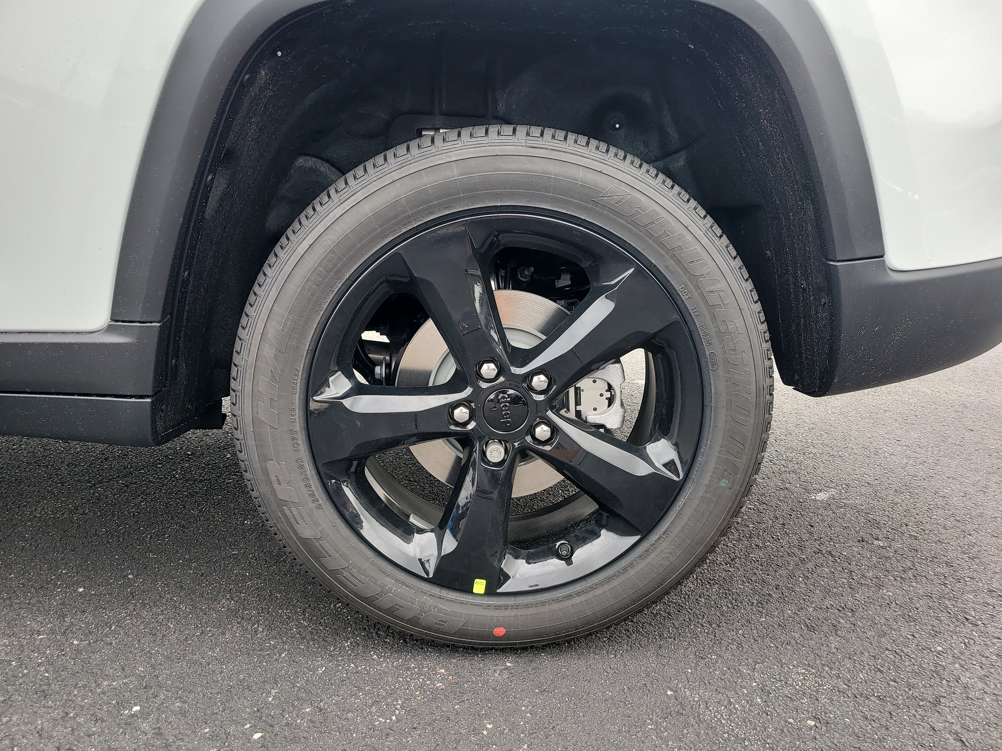 New 2025 Jeep Grand Cherokee Altitude RWD image 9