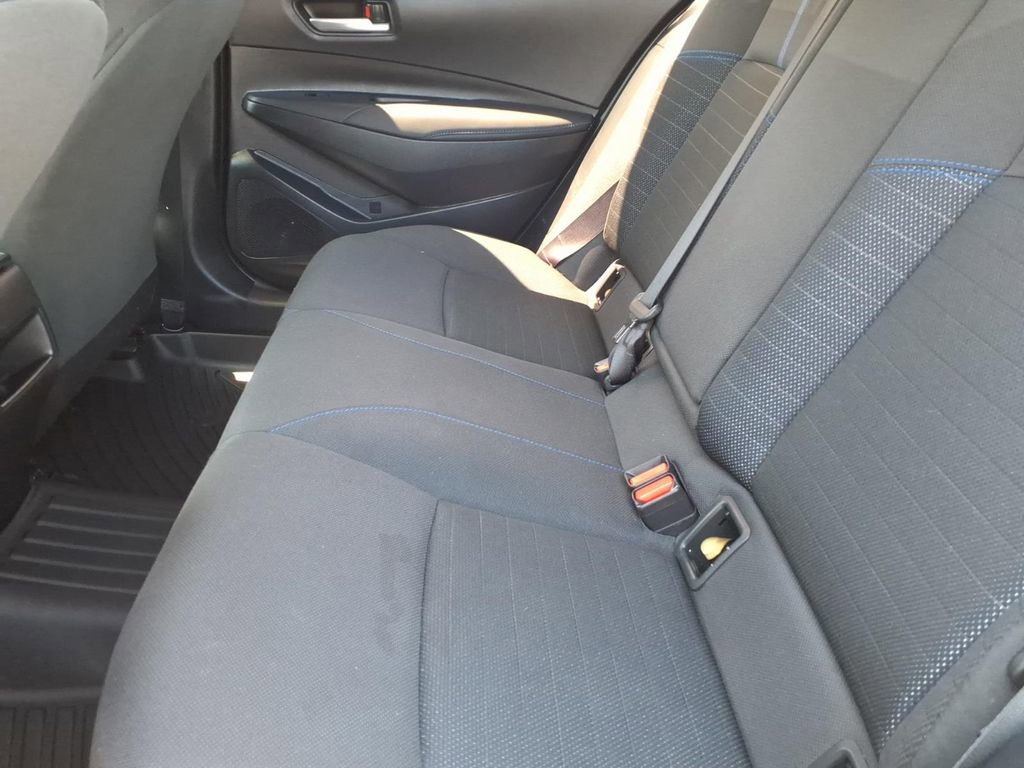 Used 2022 Toyota Corolla SE FWD image 16