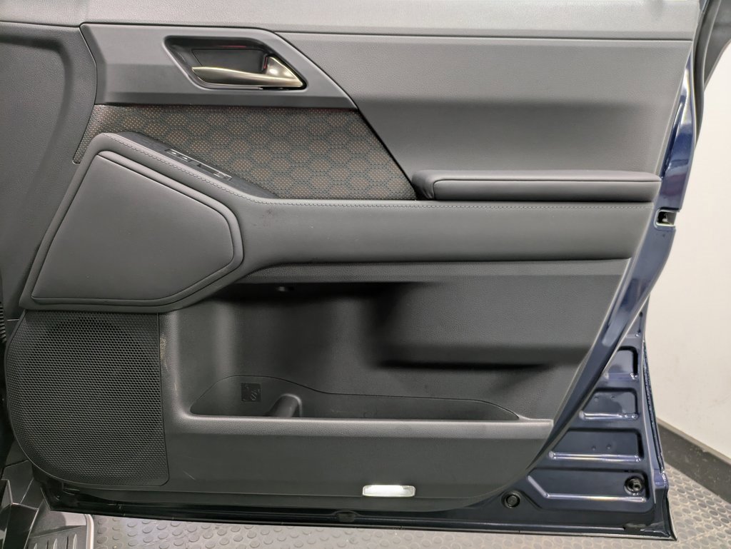 Used 2024 Lexus GX 550 image 27