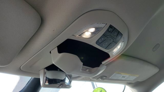 Certified 2024 Chrysler Pacifica Touring-L image 20