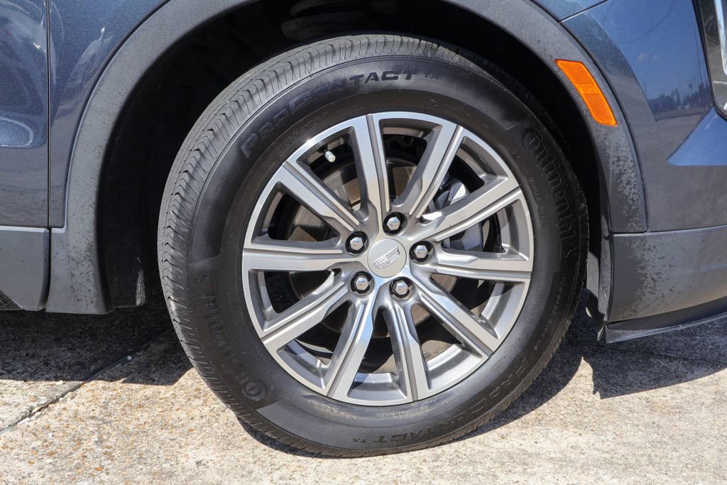 Used 2019 Cadillac XT4 Sport w/ Driver Awareness Package FWD image 27
