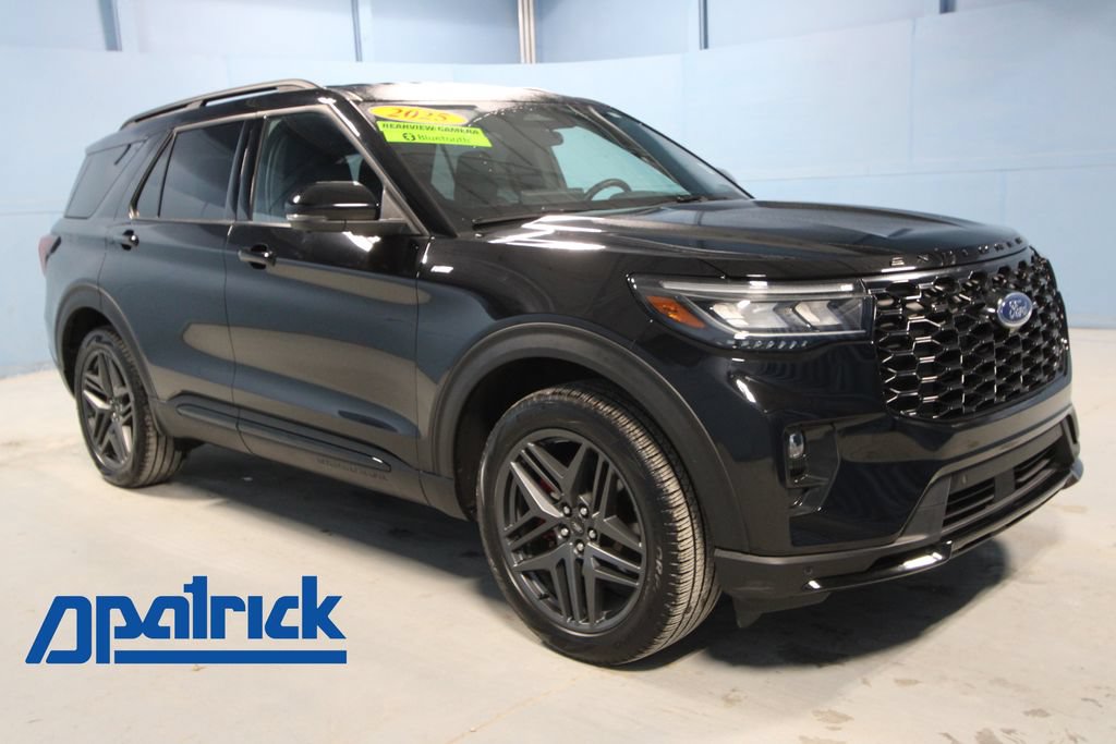 Used 2025 Ford Explorer ST-Line w/ ST-Line Street Pack