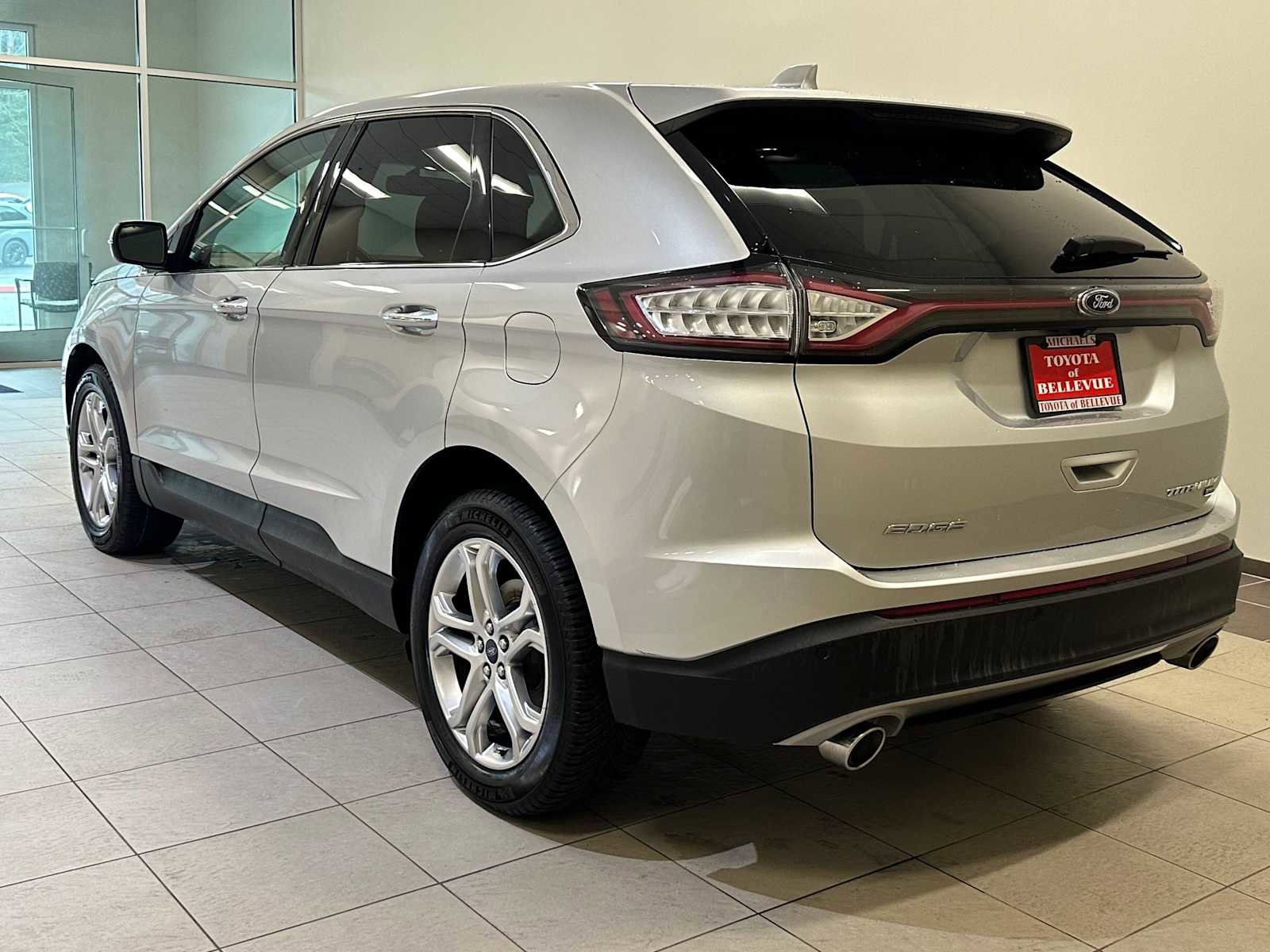 Used 2017 Ford Edge Titanium w/ Canadian Touring Package image 4