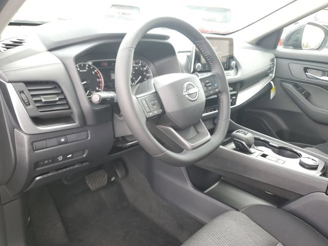 New 2026 Nissan Rogue SV w/ Cold Weather Package AWD/4WD image 23
